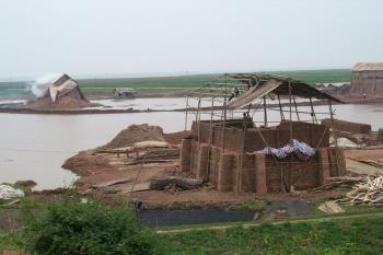 Brick factory on the Red River Delta, Vietnam--Seto Lab